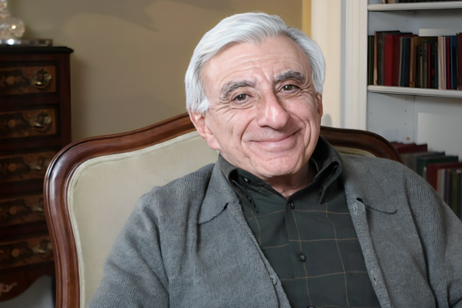 Jamie Farr Net Worth